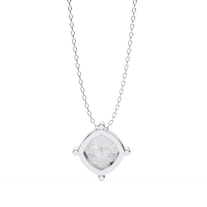 VeluShine Solitaire Pendant