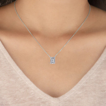Empressa Solitaire Pendant