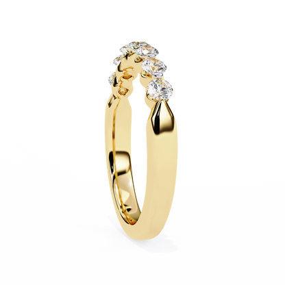 Lucky Gleam Band Ring